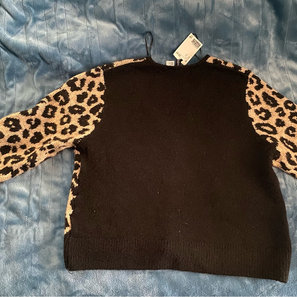 H&M Black and Beige Leopard Print Cardigan - Picture 3 of 5